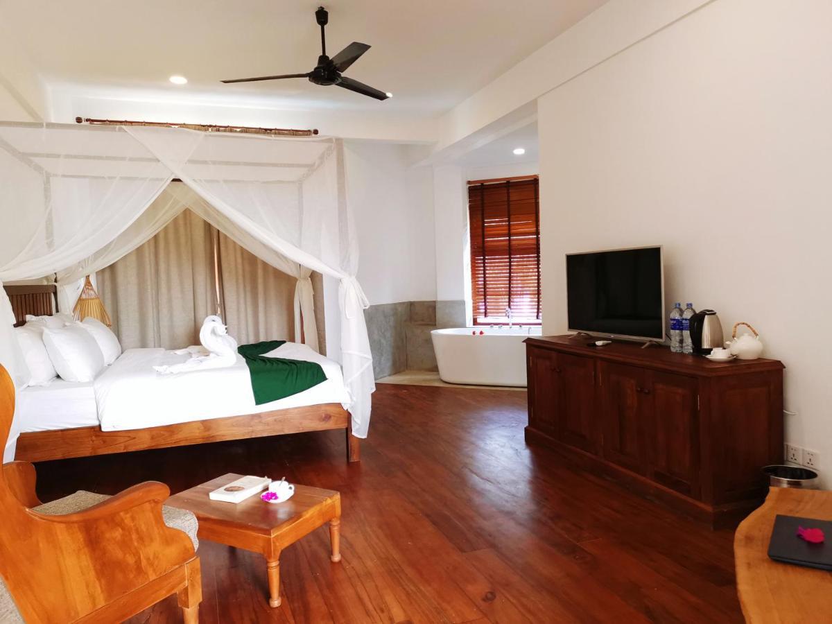 Cardamon Hotel Nilaveli Extérieur photo